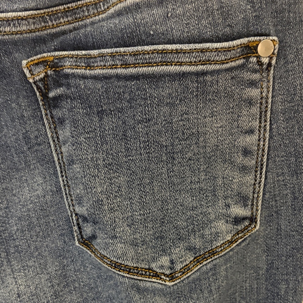 Judy Blue Medium Wash Skinny Jeans - Picture 7 of 7